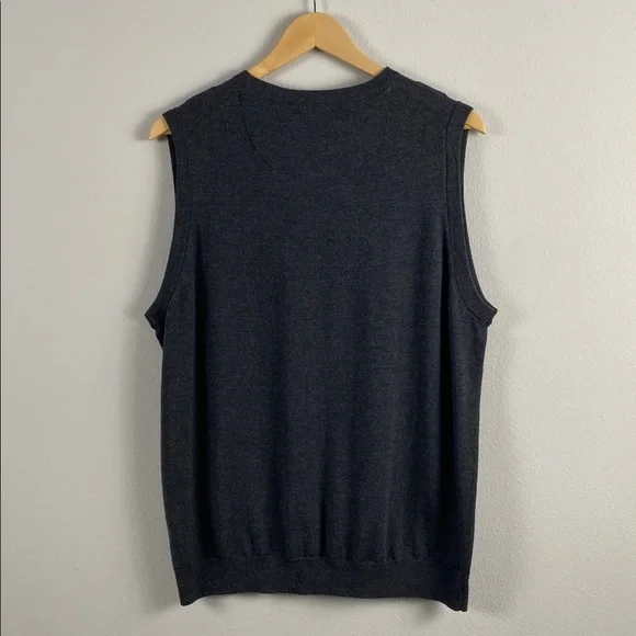 Nordstrom Men’s Shop Extra Fine Merino Wool Sweater Vest | V Neck | Dark Gray - Picture 2 of 13